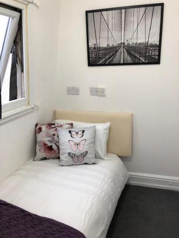 Lord Merit Guest Rooms In King'S Cross St Pancras ลอนดอน ภายนอก รูปภาพ