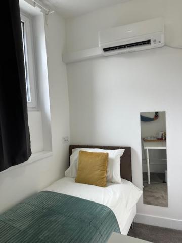Lord Merit Guest Rooms In King'S Cross St Pancras ลอนดอน ภายนอก รูปภาพ