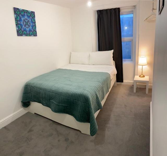 Lord Merit Guest Rooms In King'S Cross St Pancras ลอนดอน ภายนอก รูปภาพ